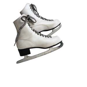 Ice skates PNG